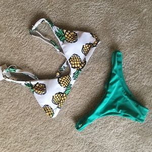 Pineapple 🍍 bikini